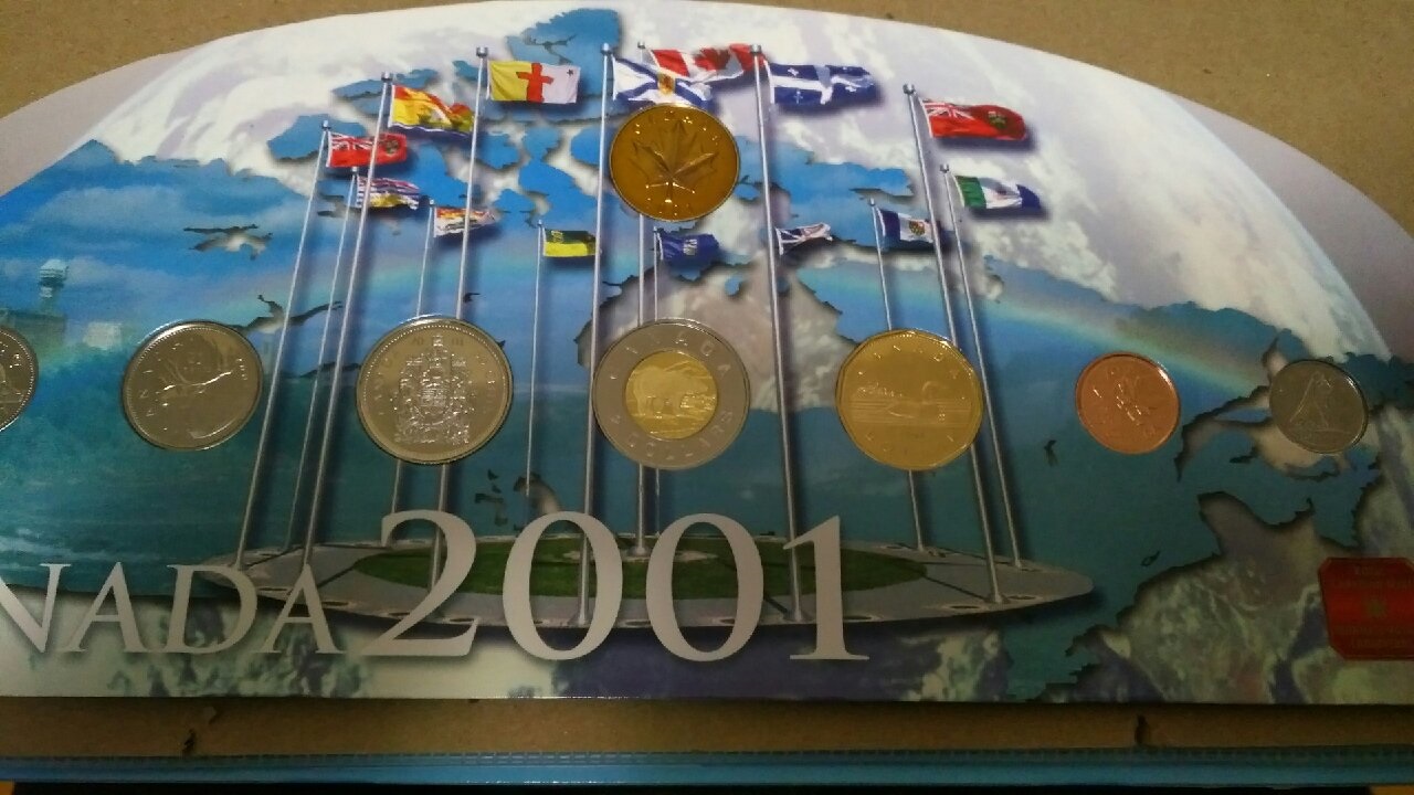 2001-Canada-Maple-Leaf-Medallion---Various-States-Of-Coating