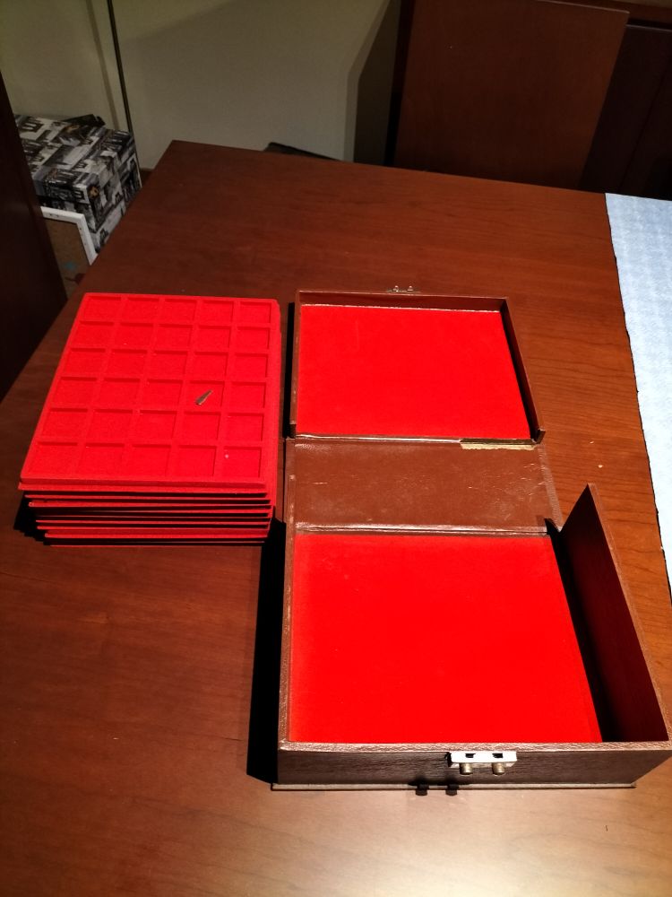 Nice-Old-Box-For-Coin-Trays.-Opinions-On-How-To-