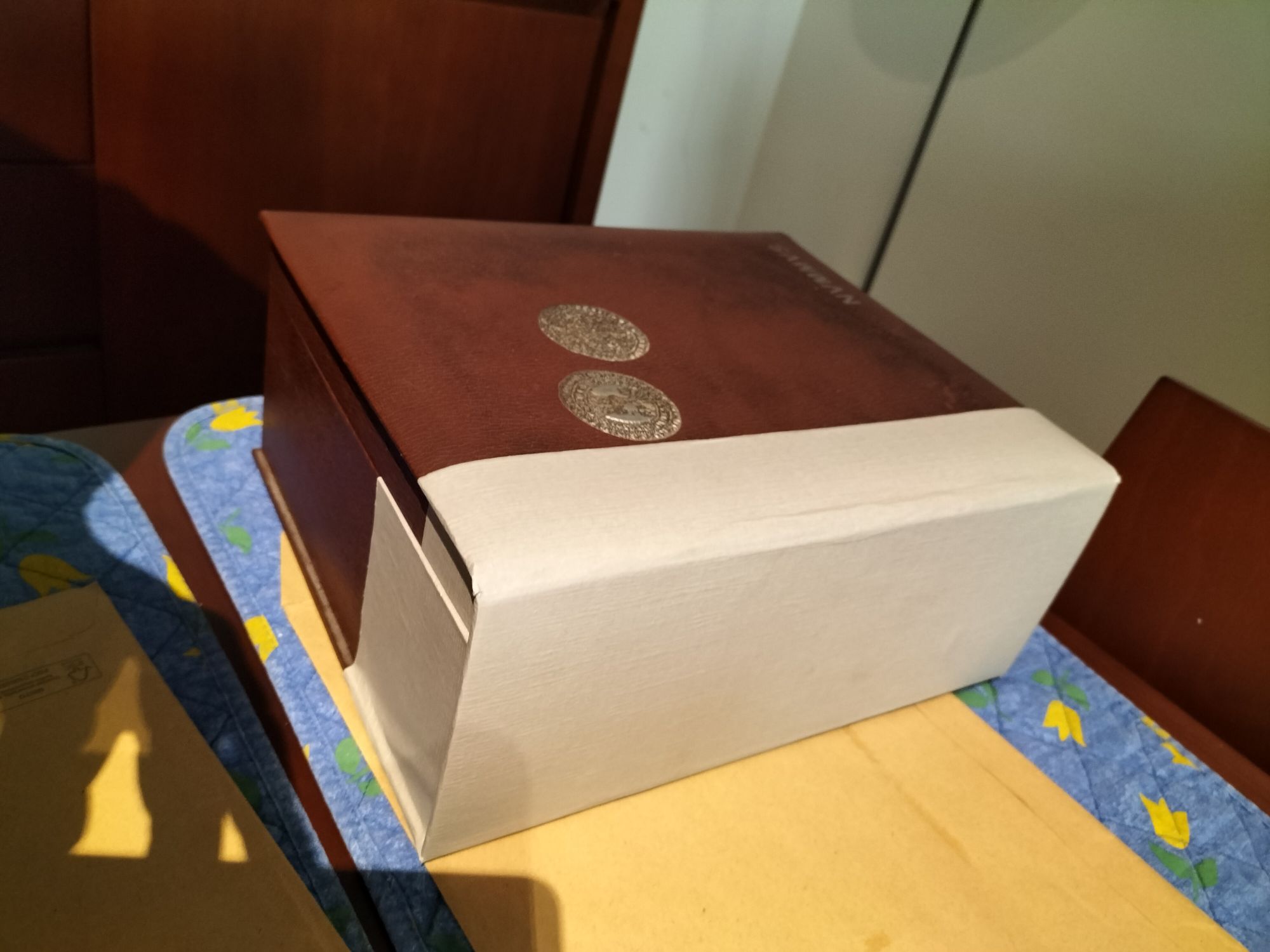 Nice-Old-Box-For-Coin-Trays.-Opinions-On-How-To-