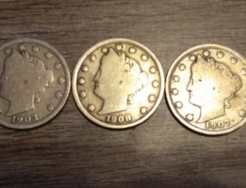 Buffalo-Nickles,-V-Nickles,-Indian-Head-Pennies,-Silver-Dollars