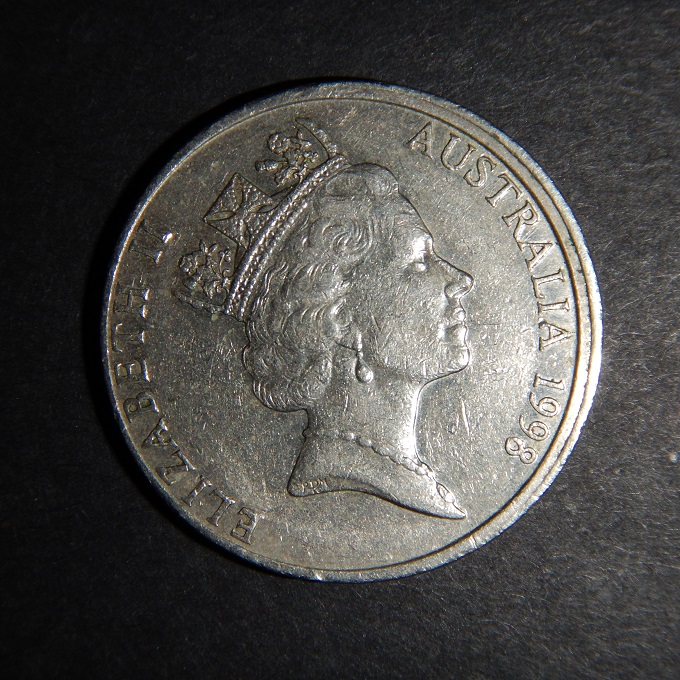 Yay-Or-Nay-Re-Australian-1997-5-Cent-&-1982-50-Cent