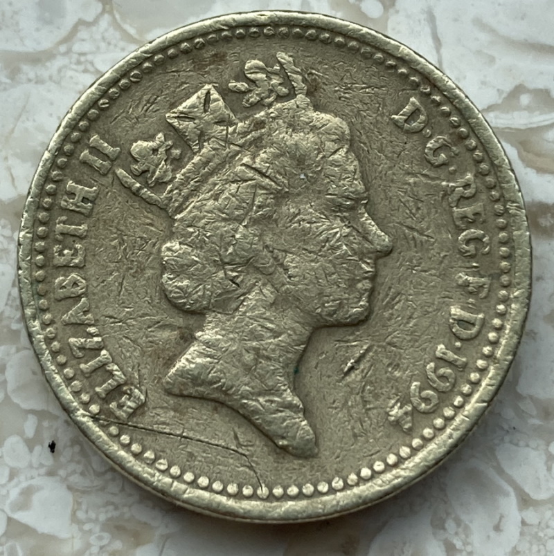 Need-Help-With-Possible-Error-1-Pound-Coin,-Incorrect-Date