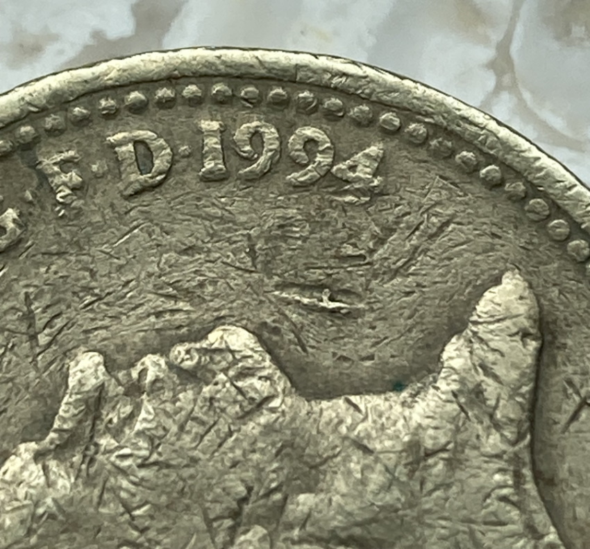 Need-Help-With-Possible-Error-1-Pound-Coin,-Incorrect-Date