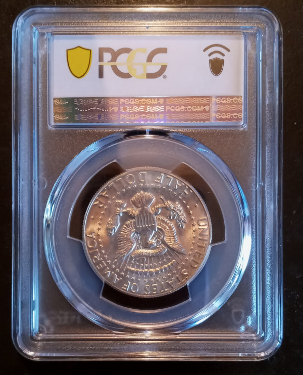1970-D-Kennedy-Half-W/Cloudy-Fields