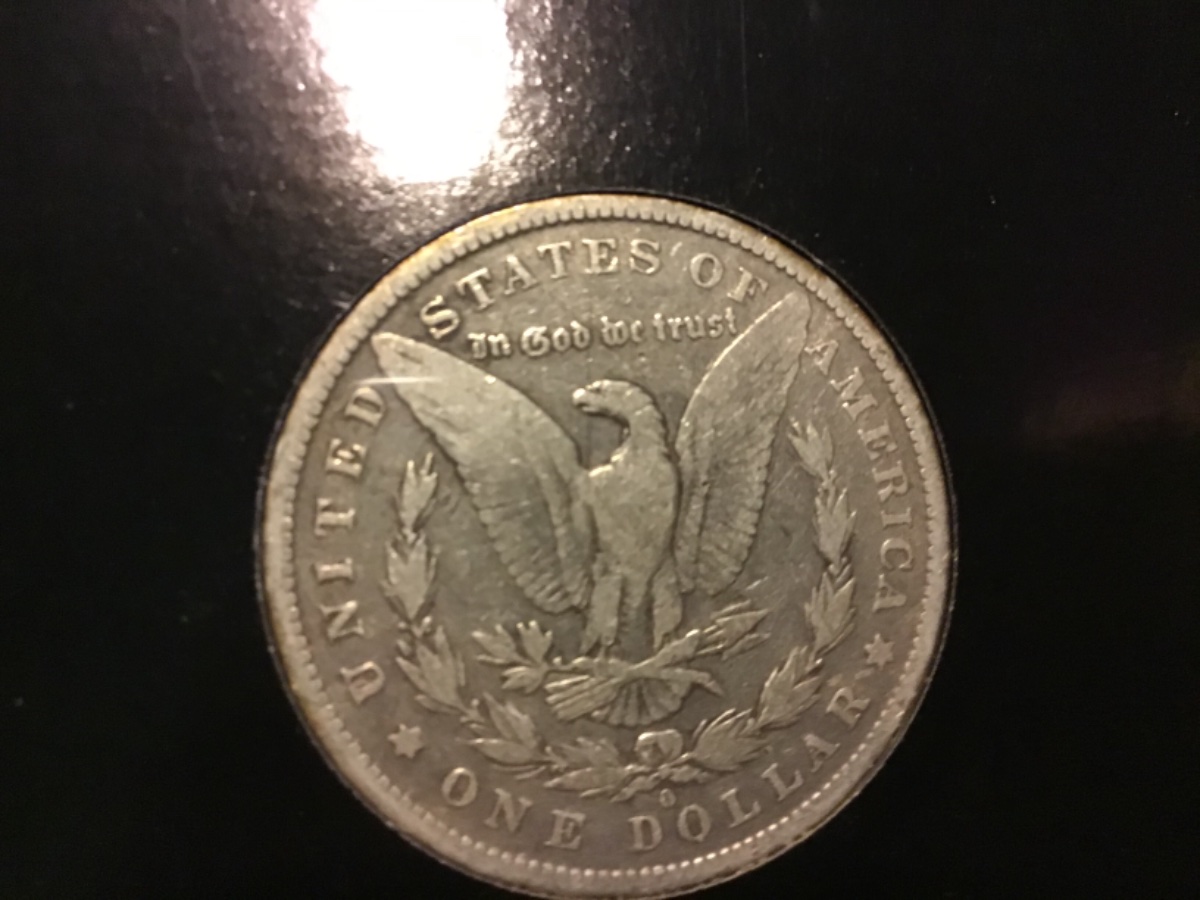 1882-D-Morgan-Silver-Dollar.-Wondering-If-It-Has-Any-Value.