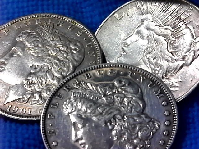 Are-The-Top-Two-Coins-In-This-Photo-