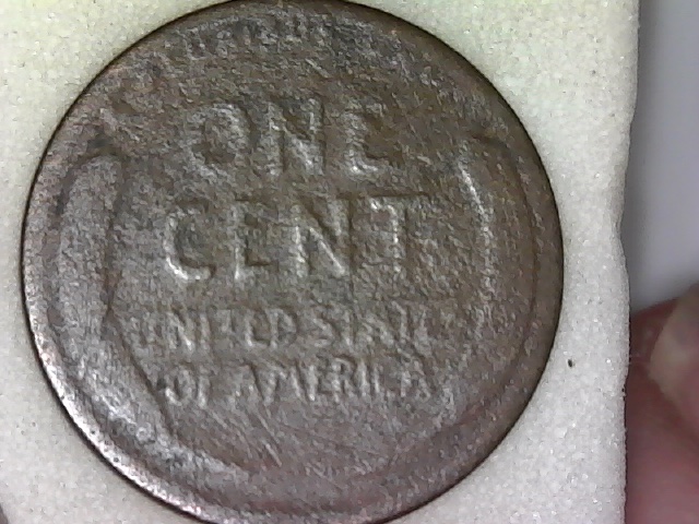 Various-Wheat-Cents.-Can-Someone-Explain-The-Gold-Lines-Please?