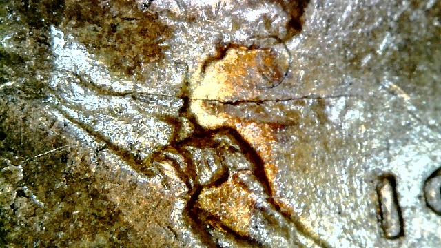1946-S-LWC-Is-This-A-Struck-Through-Error-In-Front-Of-Lincoln's-Neck?
