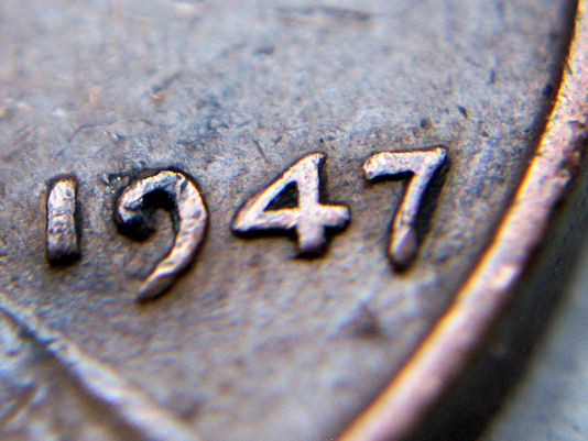 1952-D-And-1947-Lincoln-Wheat-Cents