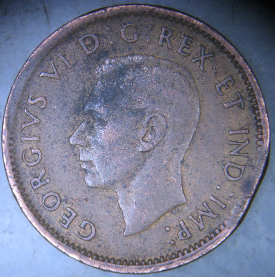 Optimistic-Bank-Bag-Of-Mixed-Canadian-And-USA-Pennies