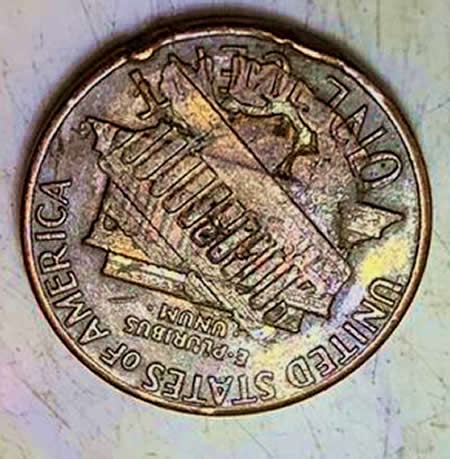 I-Found-This-In-A-Coin-Roll-From-My-Bank-Could-This-Be-A-Error-Coin-Or-No