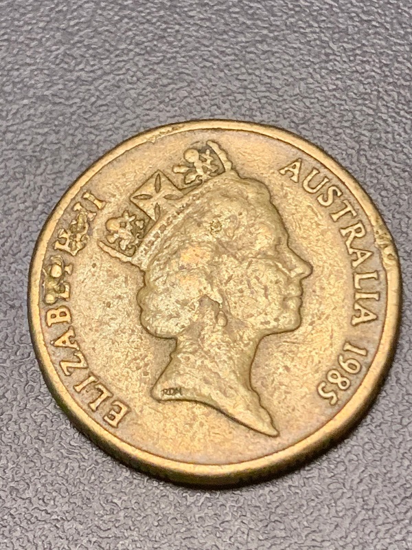 Noodling-.1$-Australian-Coins..-No-Leg-And-Cuds?-And-Strange-Marks-?