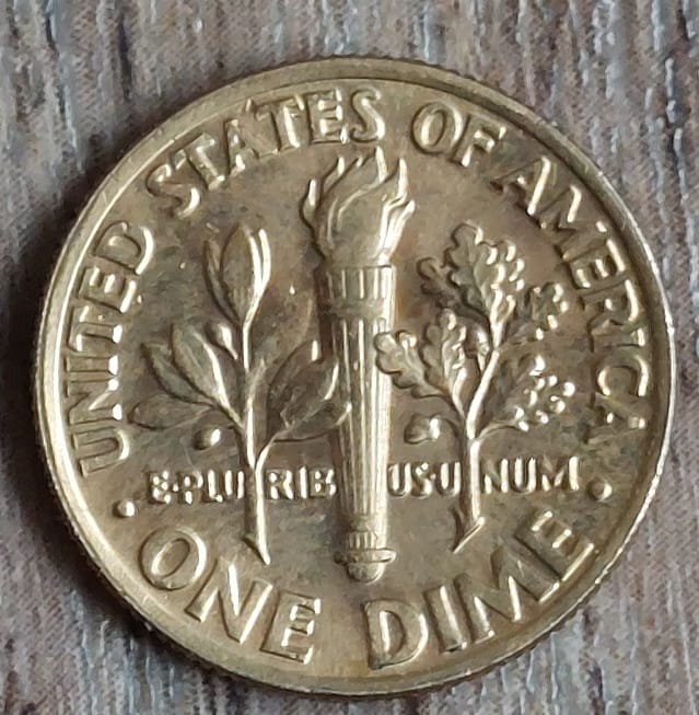 1989-Dime-1989-P-Yellowish