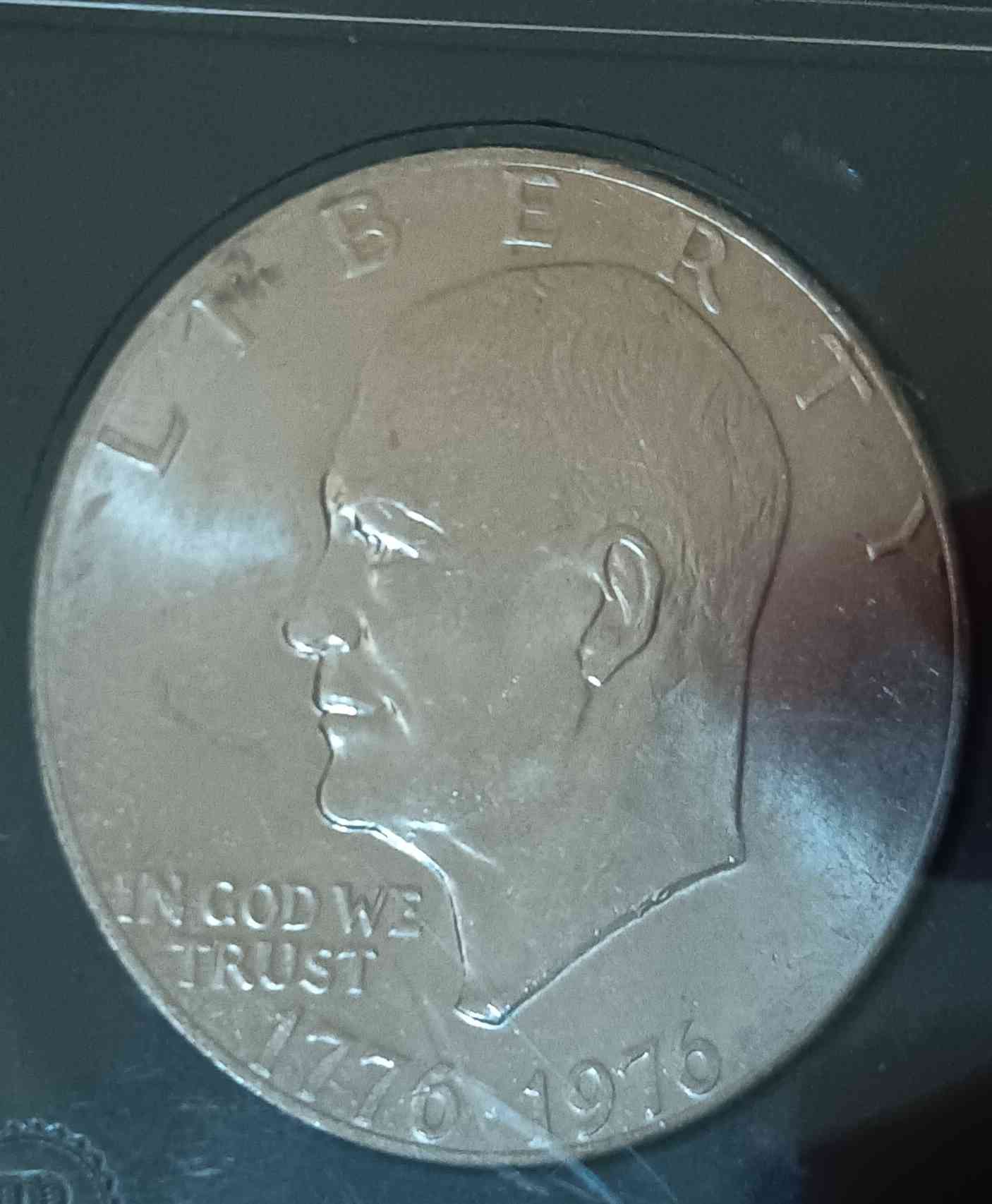1976-Ike-Silver-Dollar-No-Mint-Mark-Type-2