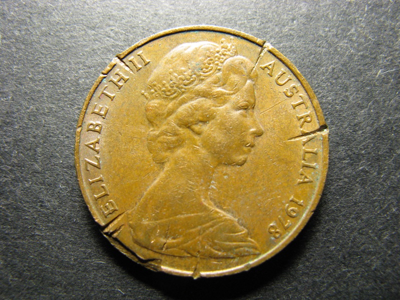 Australia-2c-Coin---Mint-Error-Or-Post-Damage?