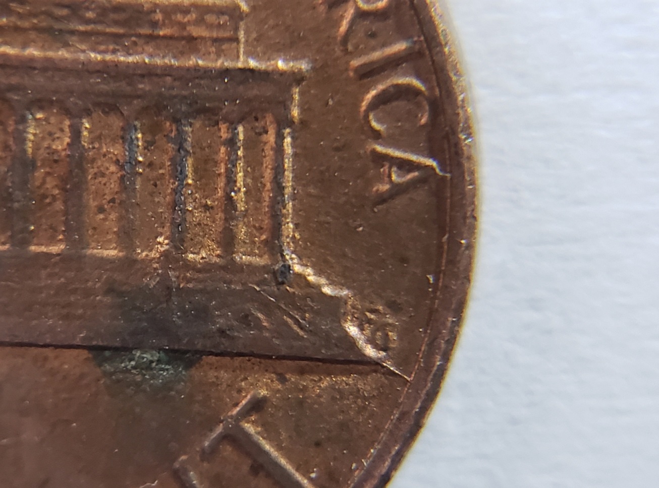 1982-LMC-Lg-Date-Zinc-DDO?-DDR?-Rev-Duo-End-Die-Cracks!!