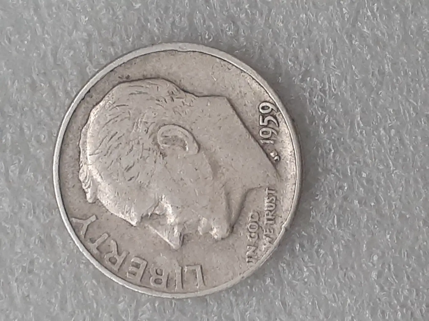 1959-D-Roosevelt-With-Hole-On-Reverse