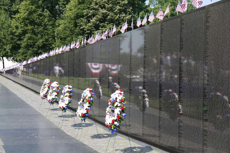 Commems-Collection-Modern:-2001/2002-Vietnam-Veterans-Memorial-Education-Center