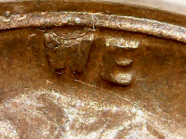 Can-A-Cud-Or-Chip-Fall-Off-A-Coin-?