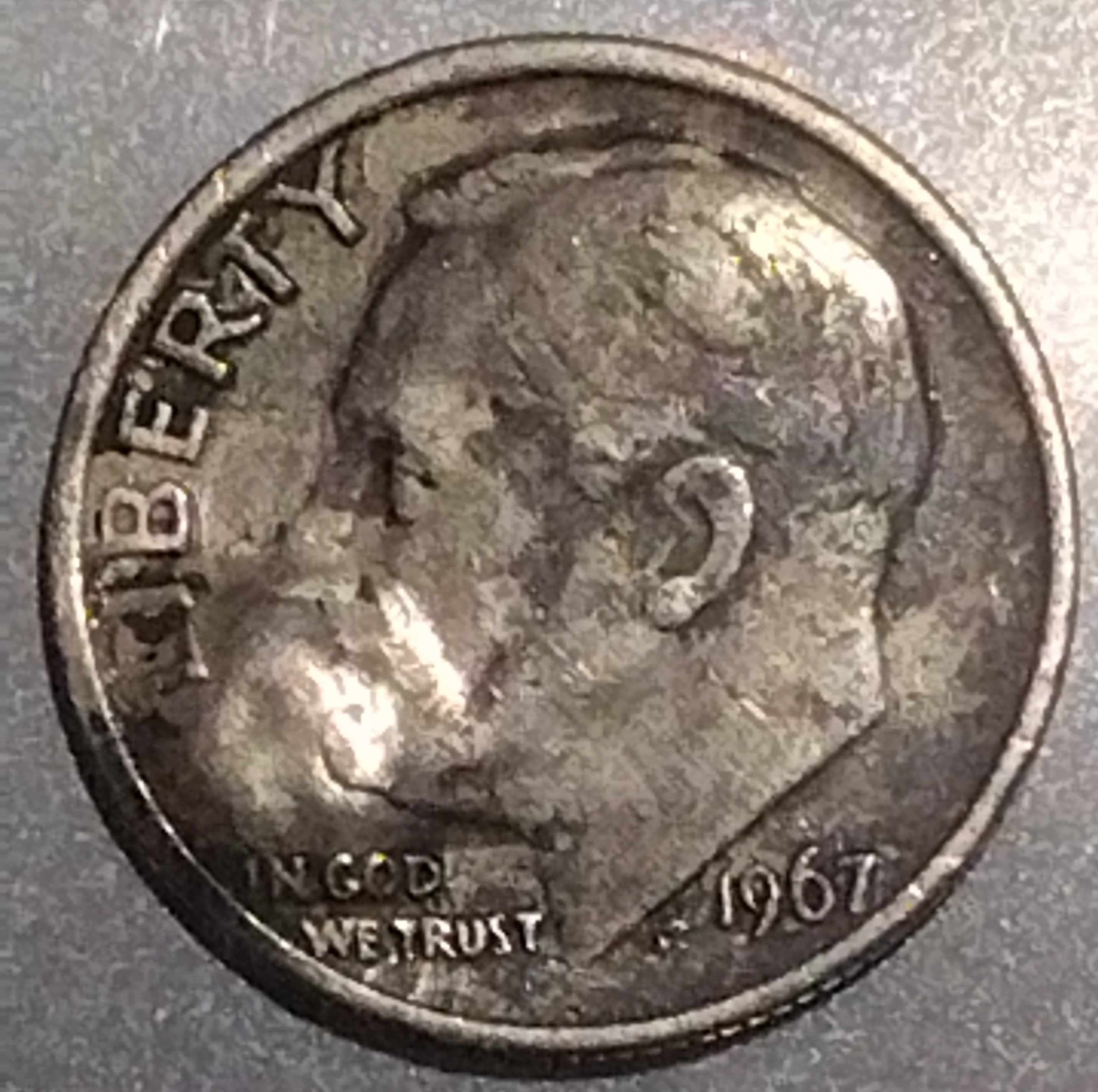 Help-Identifying-What-Is-Going-On-With-This-Dime-1967