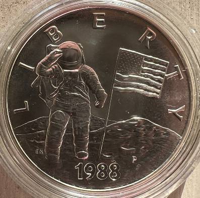Post-A-Coin-Or-Medal-Related-To-Space-Travel.