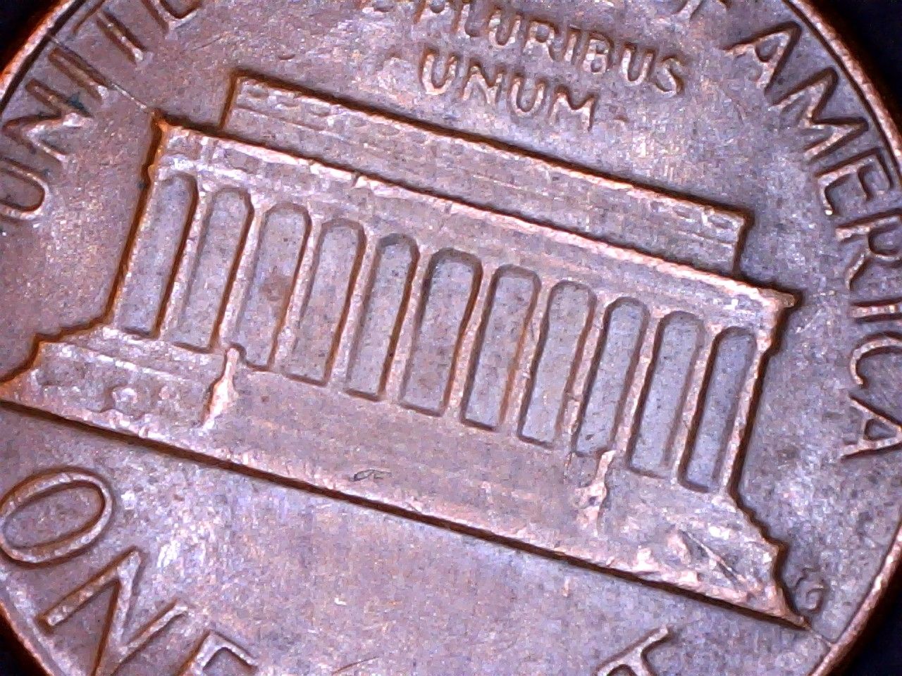 1982-Lincoln-Penny-Die-Crack?