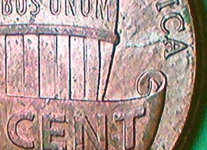 2020-Penny-With-Large-Die-Crack-On-Reverse