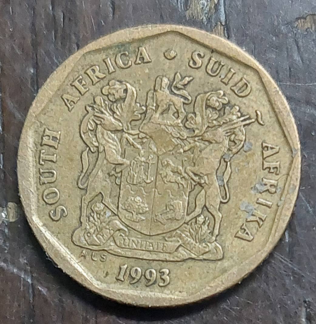 Is-This-DDR-Or-Machine-Double-Die-On-A-20-Cents-1993-South-Africa-Coin?