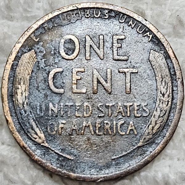 Looking-Back-Into-The-Pictures-Of-My-1909-S-Lincoln-Cent