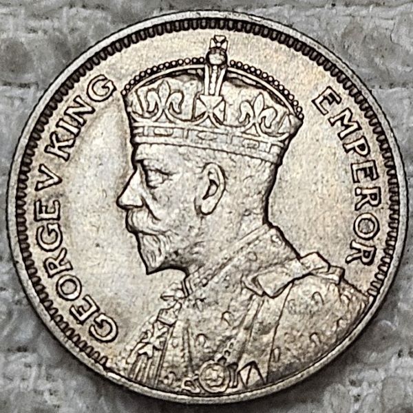 Post-Your-Coin-/-Medal-/-Bank-Note-With-A-Shell