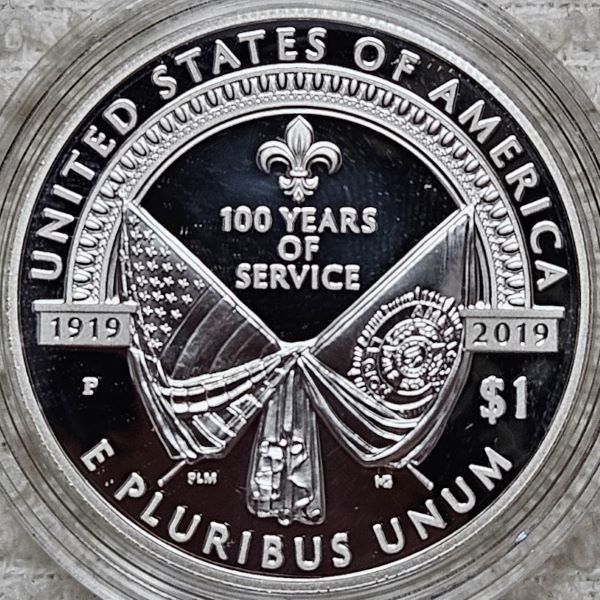 Post-A-Coin-Or-Medal-Devoted-To-A-Military-Subject