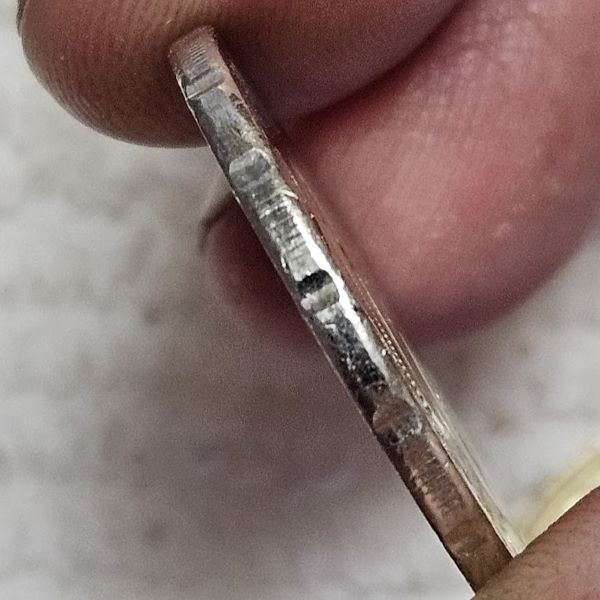 Show-Your-Coins-With-Different-Edges