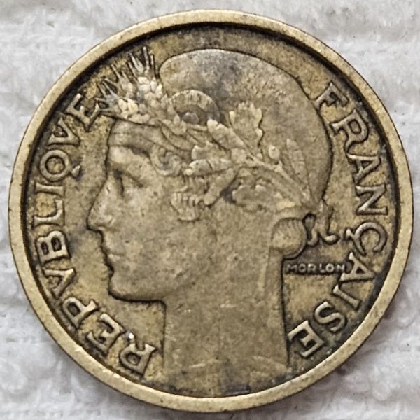 Post-Your-Coins,-Medals-And-Tokens-With-A-Cornucopia