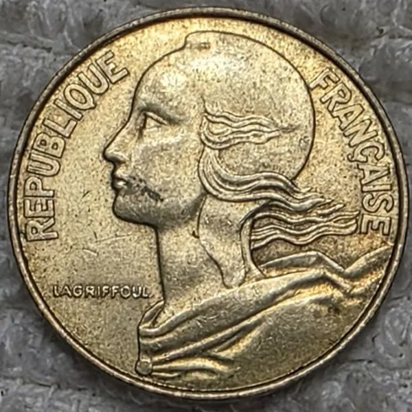 Post-Your-Coins,-Medals-And-Tokens-With-A-Cornucopia