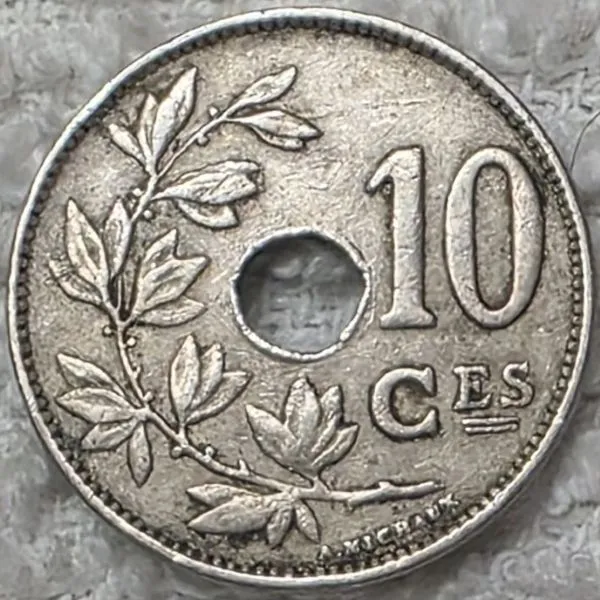 Post-Your-Coins-With-Coats-Of-Arms,-Shields,-Crests,-Crowns,--Etc.