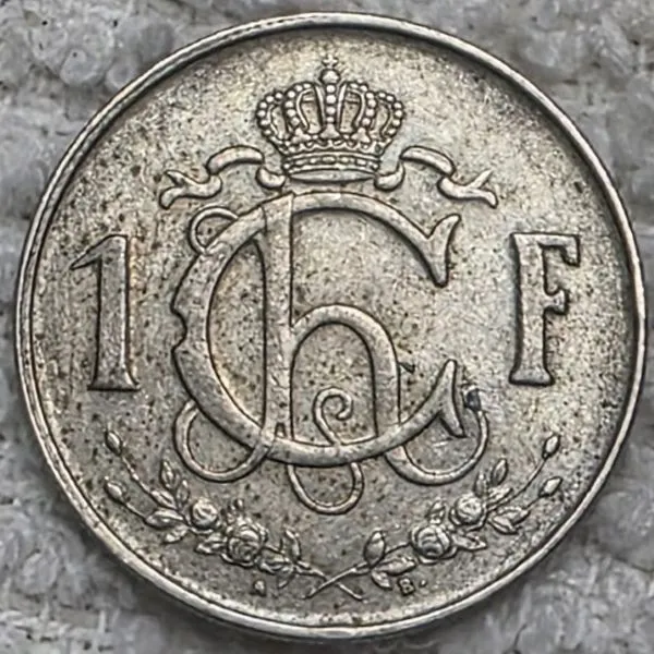 Post-Your-Coins-With-Coats-Of-Arms,-Shields,-Crests,-Crowns,--Etc.