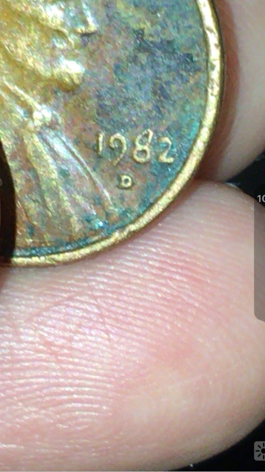 Another-1982-Penny-With-Weird-Looking-Date-Take-A-Look-At-The-8