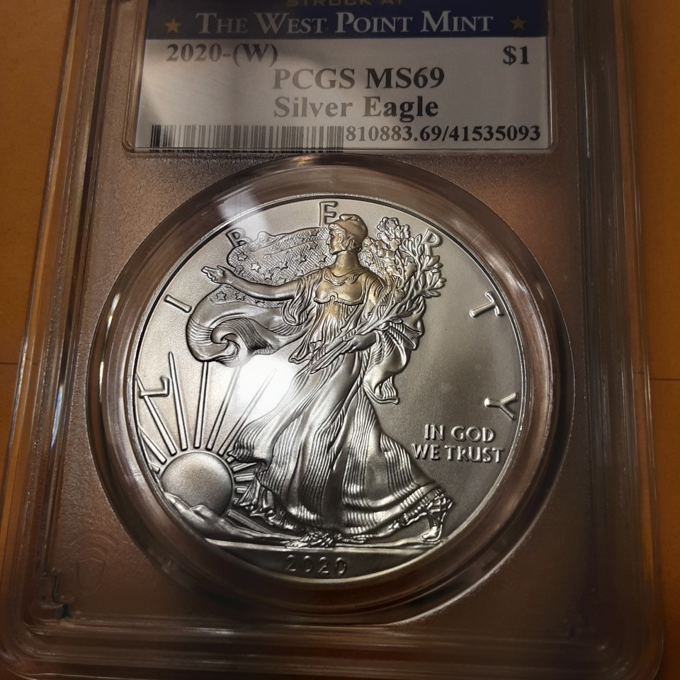 Toning-On-PCGS-Slabbed-Silver-Eagle?