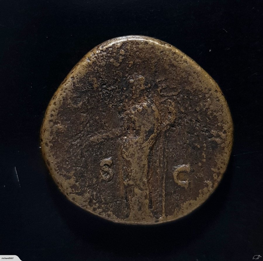 Hadrian-Sestertius-Coin.
