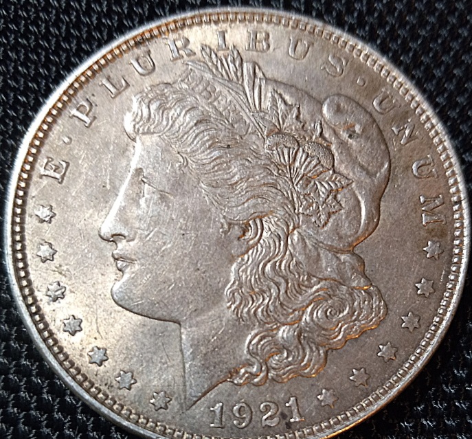 1921-Morgan-Dollar-With-Possible-Die-Crack-Reverse-For-Grading