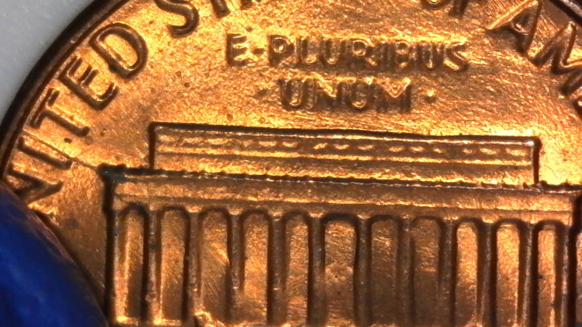 1983-Lincoln-Die-Crack?