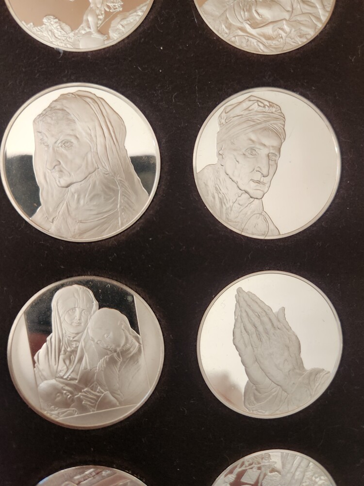 Box-Of-50-Albrecht-Durer-Medallions