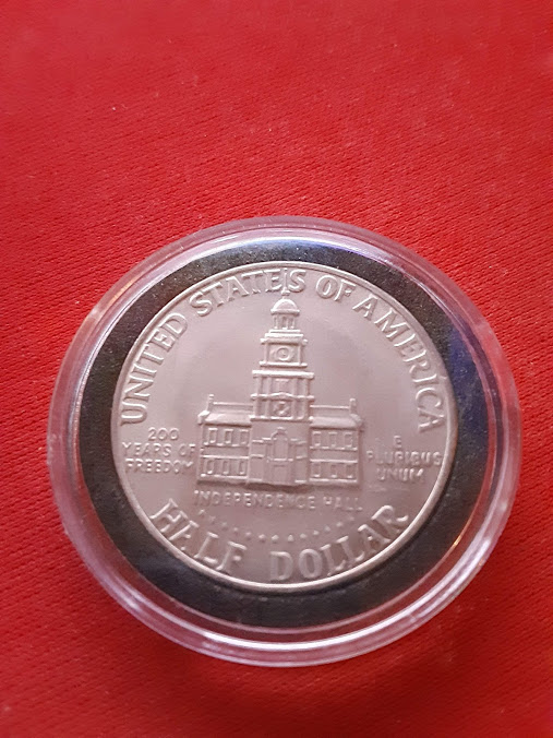 1776--1976-Bicentennial-Kennedy-D-Half-Dollar-Mint-Mark-Error?