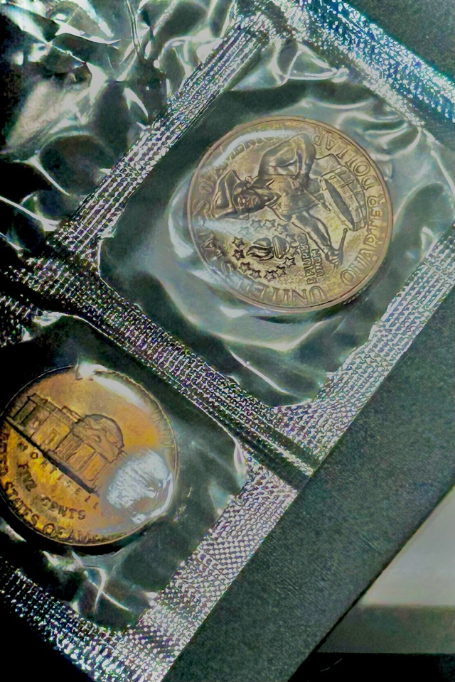 2000-State-Quarter-Virginia.-Is-This-Possible-Gold-Plating?