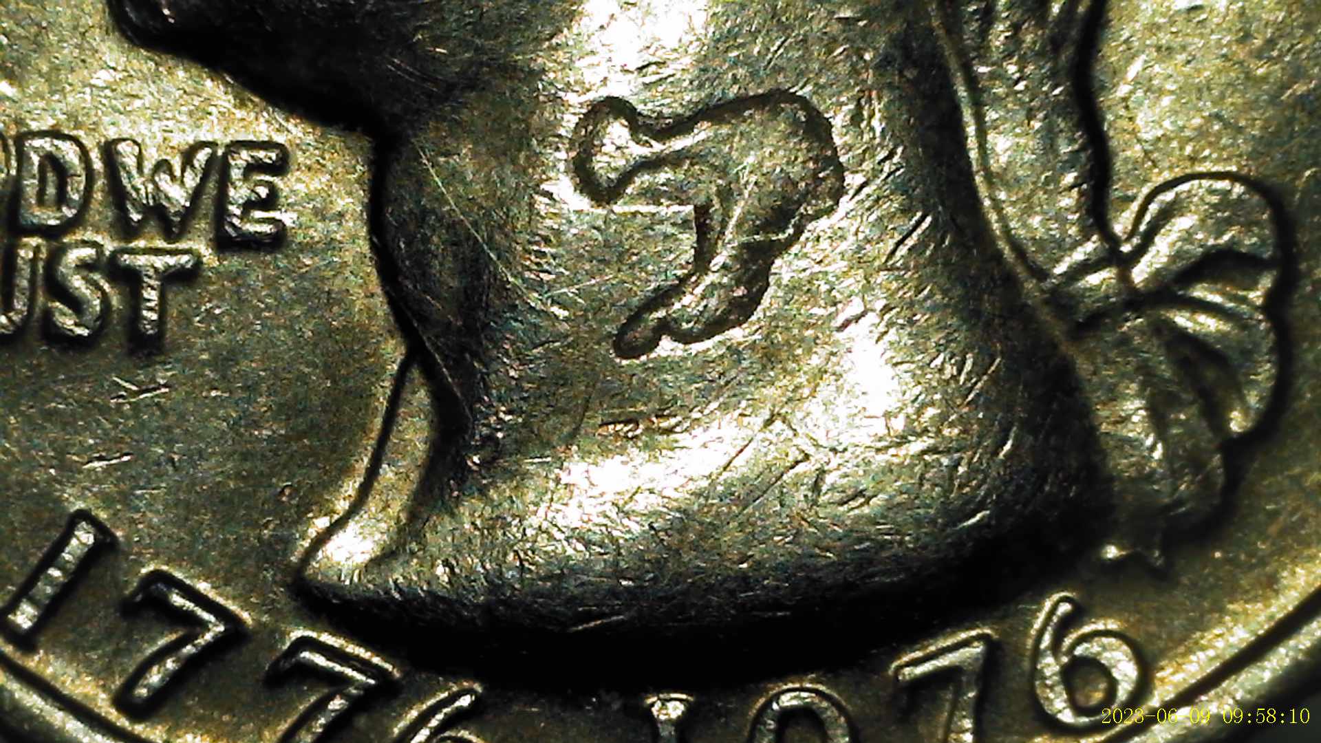 1976-Bicentennial-Quarter-Obverse-Unusual-Neck-Appearance