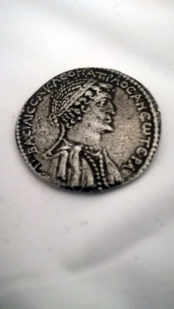 Hello.i-M-Andrei,-From-Italy.-Please-Help-With-This-Coin.