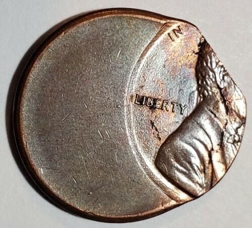 Off-Center-LMC-/-Straight-Clipped-Question