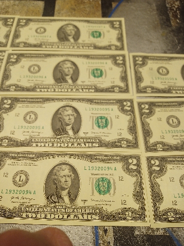 2-Dollar-Bills-Serial-Numbers-For-A-90-Year-Old