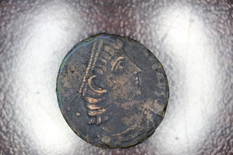 Need-Help-Identifying-Ancient-Copper-/-Bronze-Coin