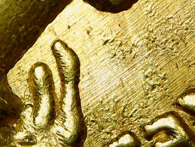 Seeking-Advice-On-What-This-Carinus-Roman-Emperor-283-5Ad-Gold-Object-Is